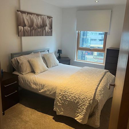 Clarance Docks Apartment Leeds  Buitenkant foto